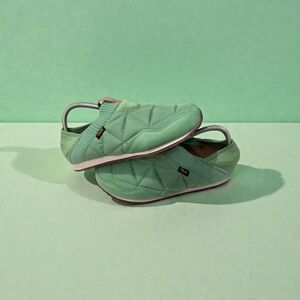 Teva Women's Quilted Slip-On Slippers - Mint Green